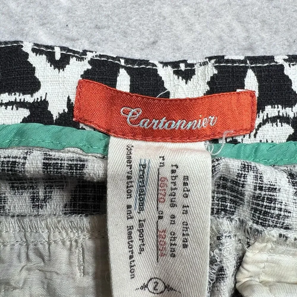 Anthropologie Shorts Women 2 Black White Print Cartoonier Lithograph High Waist
